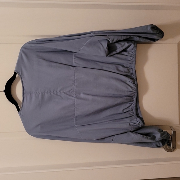 RW&CO Oversized Plain Weave Popover Blouse with Puffy Long Sleeves (M) - Picture 2 of 5